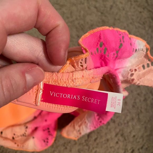 Victoria Secret strapless bikini top - Picture 5 of 5